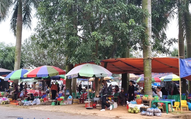 Dau nam moi hang ngan du khach ve chua Vinh Nghiem van canh le phat 7