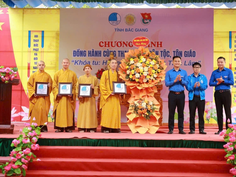 khoa tu huong ve coi nguon truc lam 29