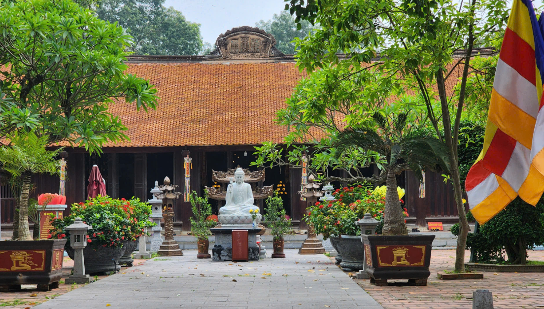 Chiêm bái chùa cổ lưu giữ nhiều báu vật trong quần thể di sản thế giới mới ở Bắc Ninh