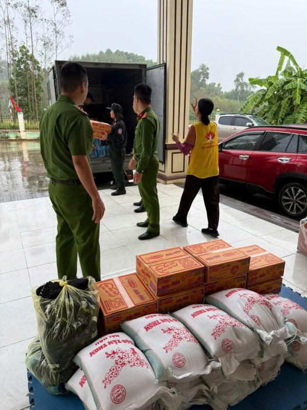 Lời cảm ơn chuyến thiện nguyện hướng về bà con vùng lũ Bắc Giang z7174047981731 4f7d391945747b954d516c1aa0d8dead