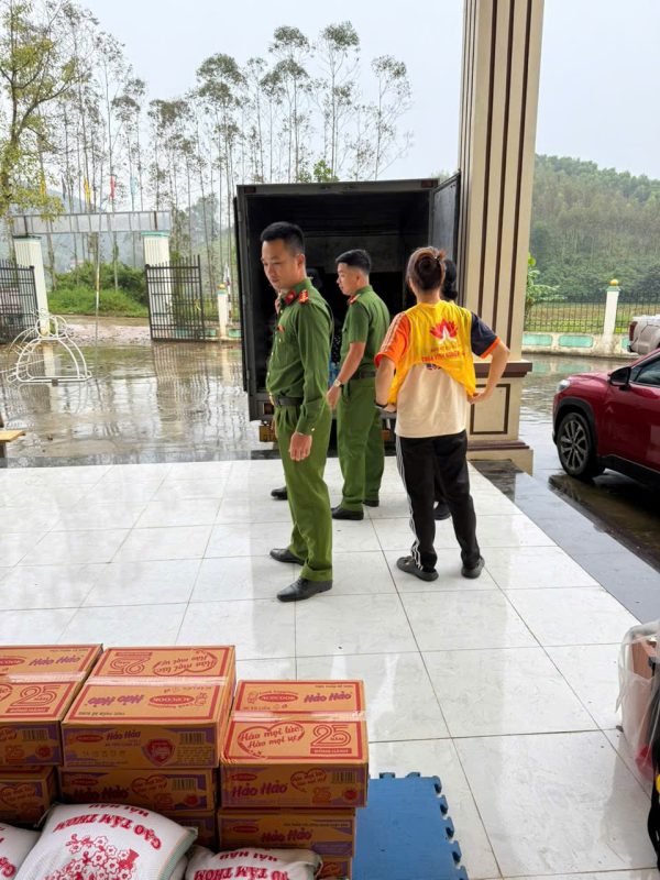 Lời cảm ơn chuyến thiện nguyện hướng về bà con vùng lũ Bắc Giang z7174048039539 183aff0399f04d516c30d68a687164ec