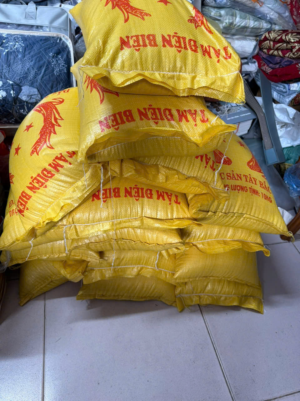 Phật tử phát tâm ủng hộ chương trình để ngày mai CLBTTNPT z7321993026221 3d1a8fadb40deb1e89e66acd4230d245