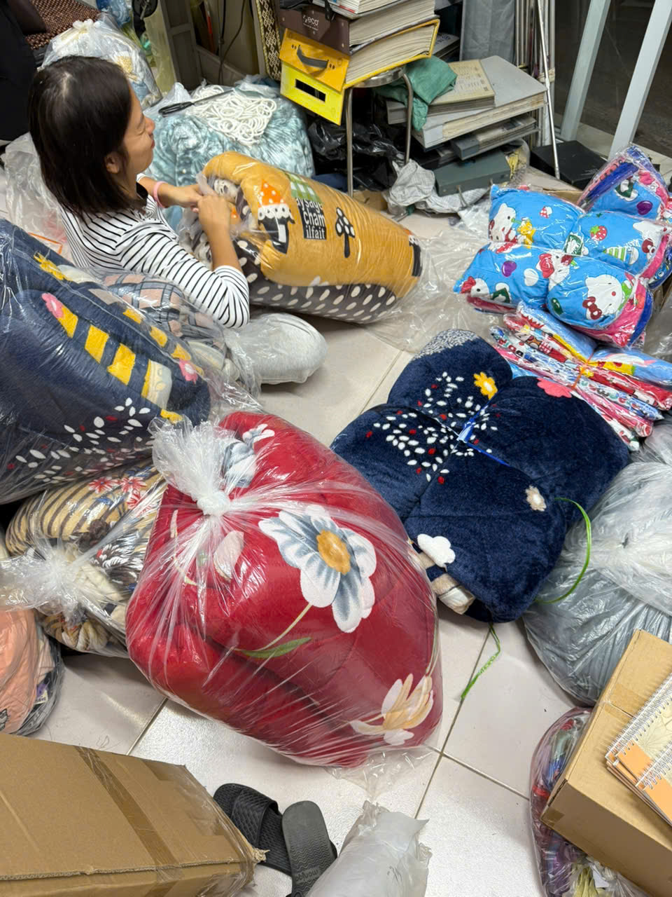 Phật tử phát tâm ủng hộ chương trình để ngày mai CLBTTNPT z7321993066331 a1eec5f233f8e67ca1251fcd62c80728