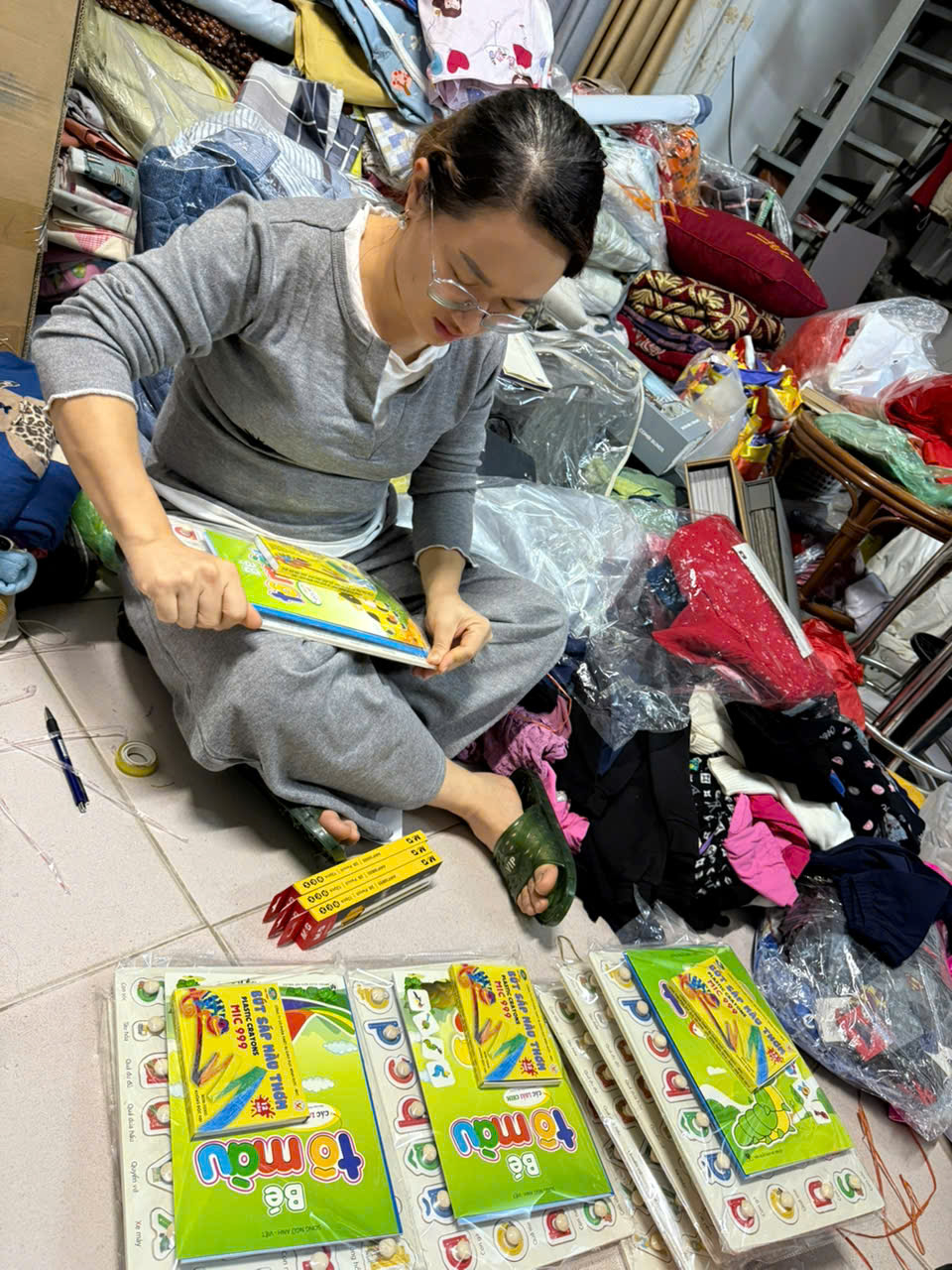 Phật tử phát tâm ủng hộ chương trình để ngày mai CLBTTNPT z7321993069938 970ba9dd8367d319212052140aa1f01d