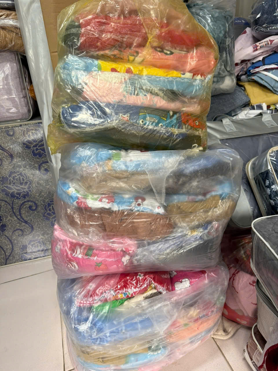 Phật tử phát tâm ủng hộ chương trình để ngày mai CLBTTNPT z7321993074412 b5078508743450629adf76bdb8ad0ce8