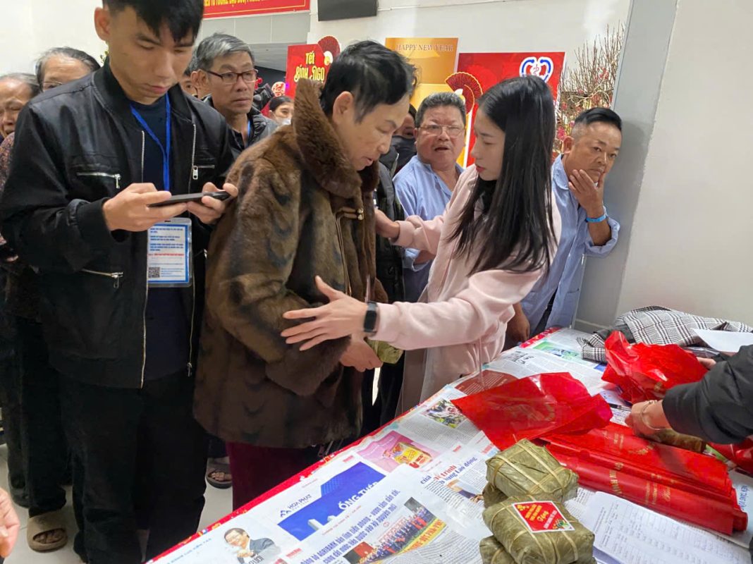 z7523527004119 8fe8325d6f20fe7f2329f4a0345d7e69