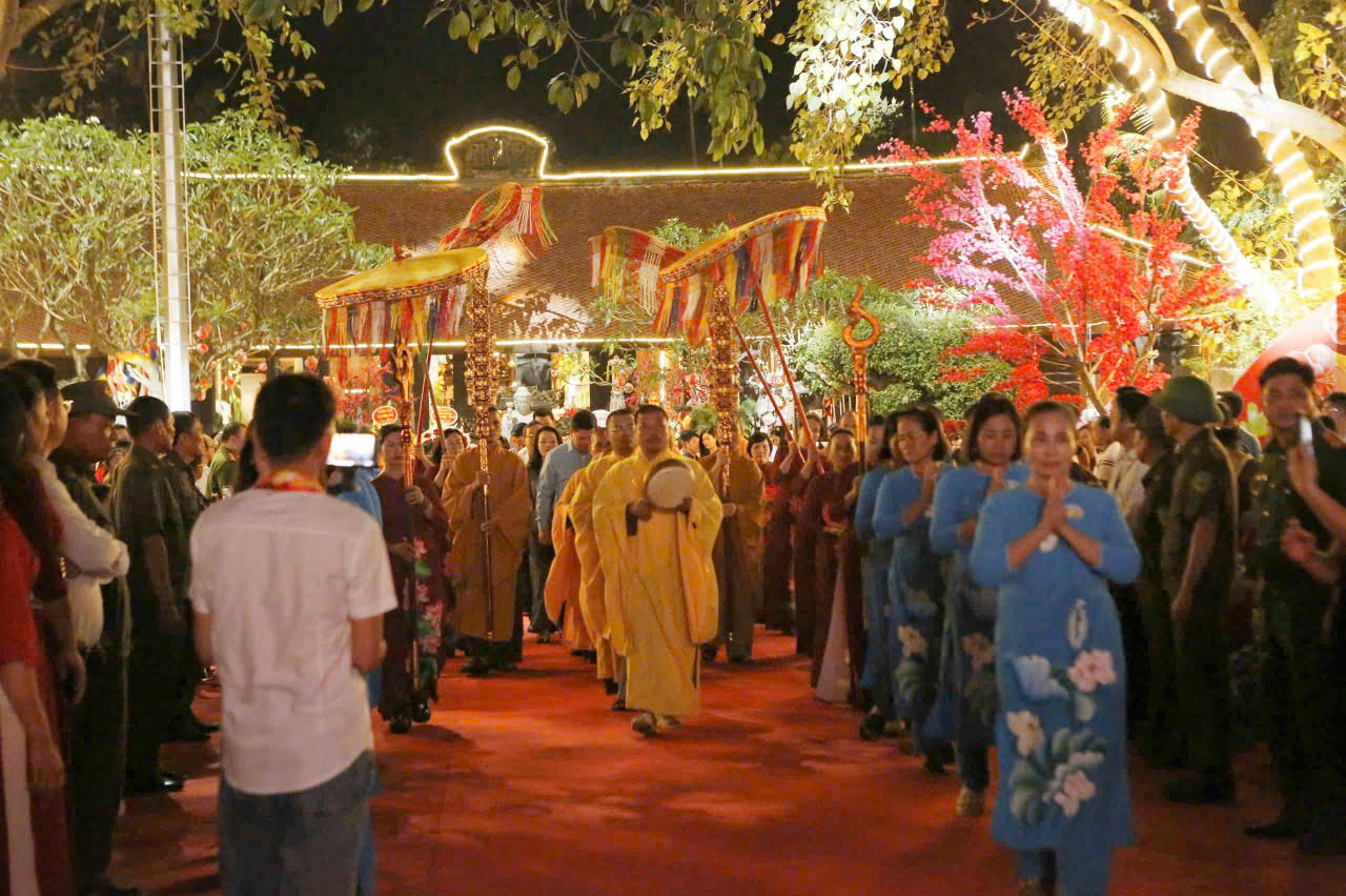 khai hội chùa Vĩnh Nghiêm