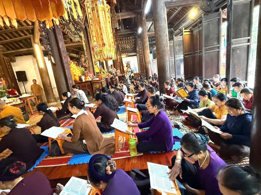 CHÙA VĨNH NGHIÊM : VIÊN MÃN KHÓA TU ĐẦU THÁNG