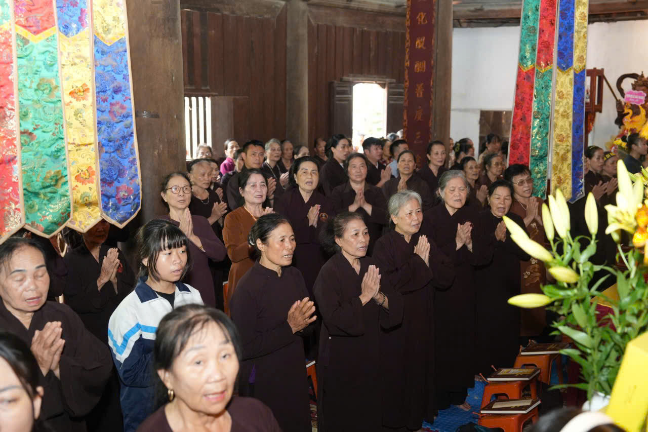 PHẬT PHÁP GIỮA THẾ GIAN – GIEO HẠT GIỐNG GIÁC NGỘ, LAN TỎA YÊU THƯƠNG🙏 1784969894458 5652893007387524251 g2003751818471085094 3687bc92bd516c7355e21bb355afd927