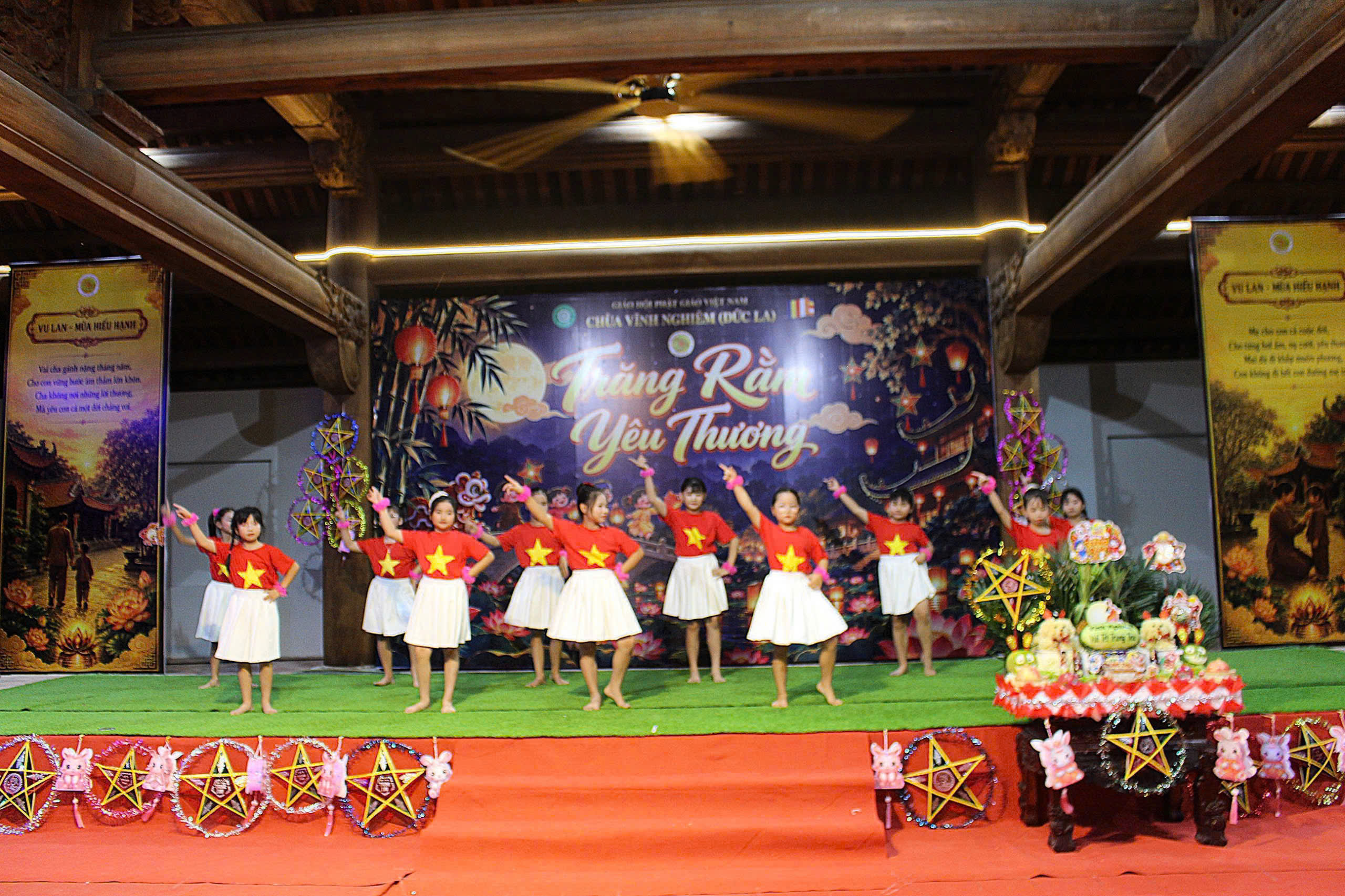 Đêm Rằm Yêu Thương