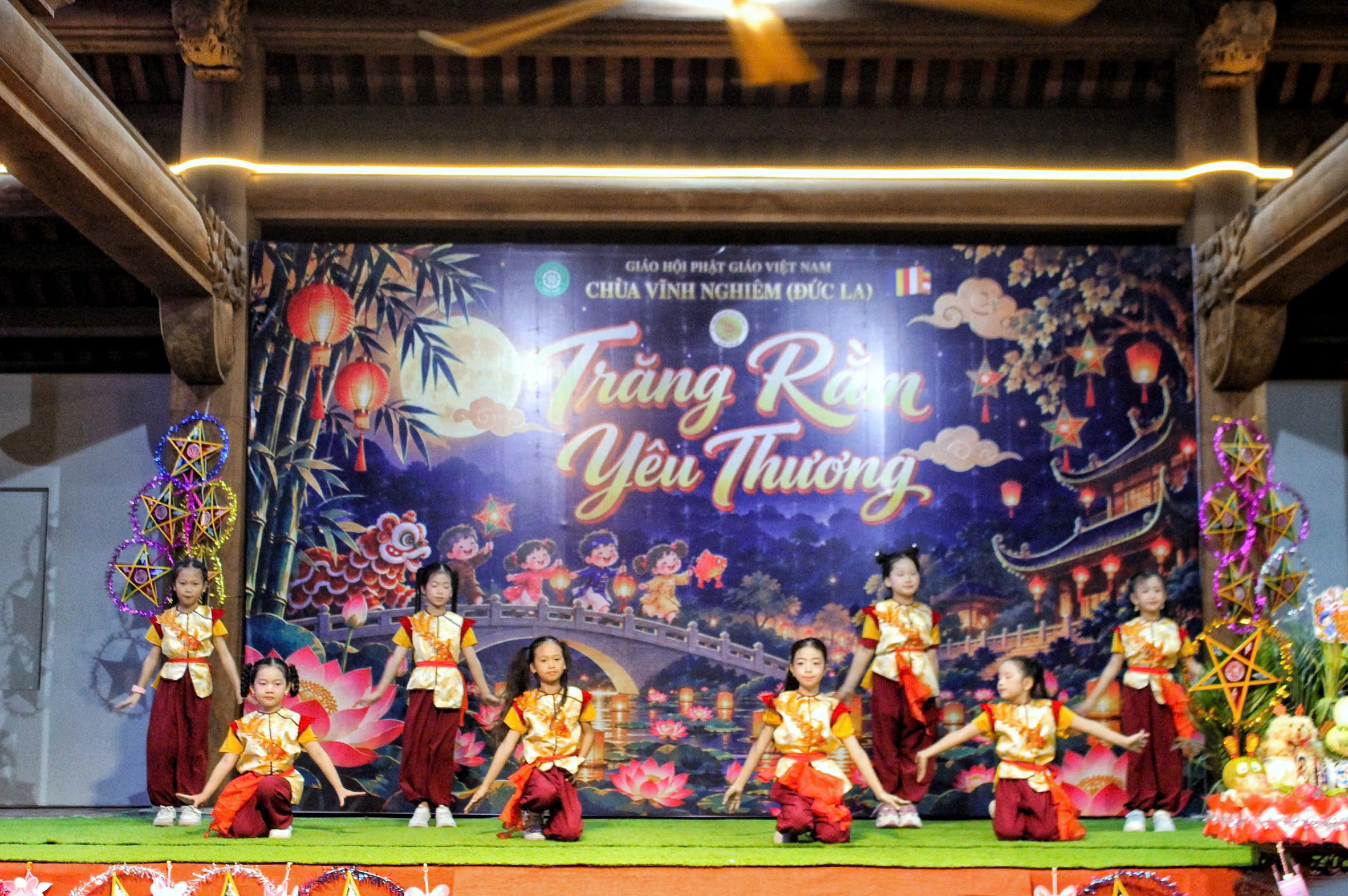 Đêm Rằm Yêu Thương