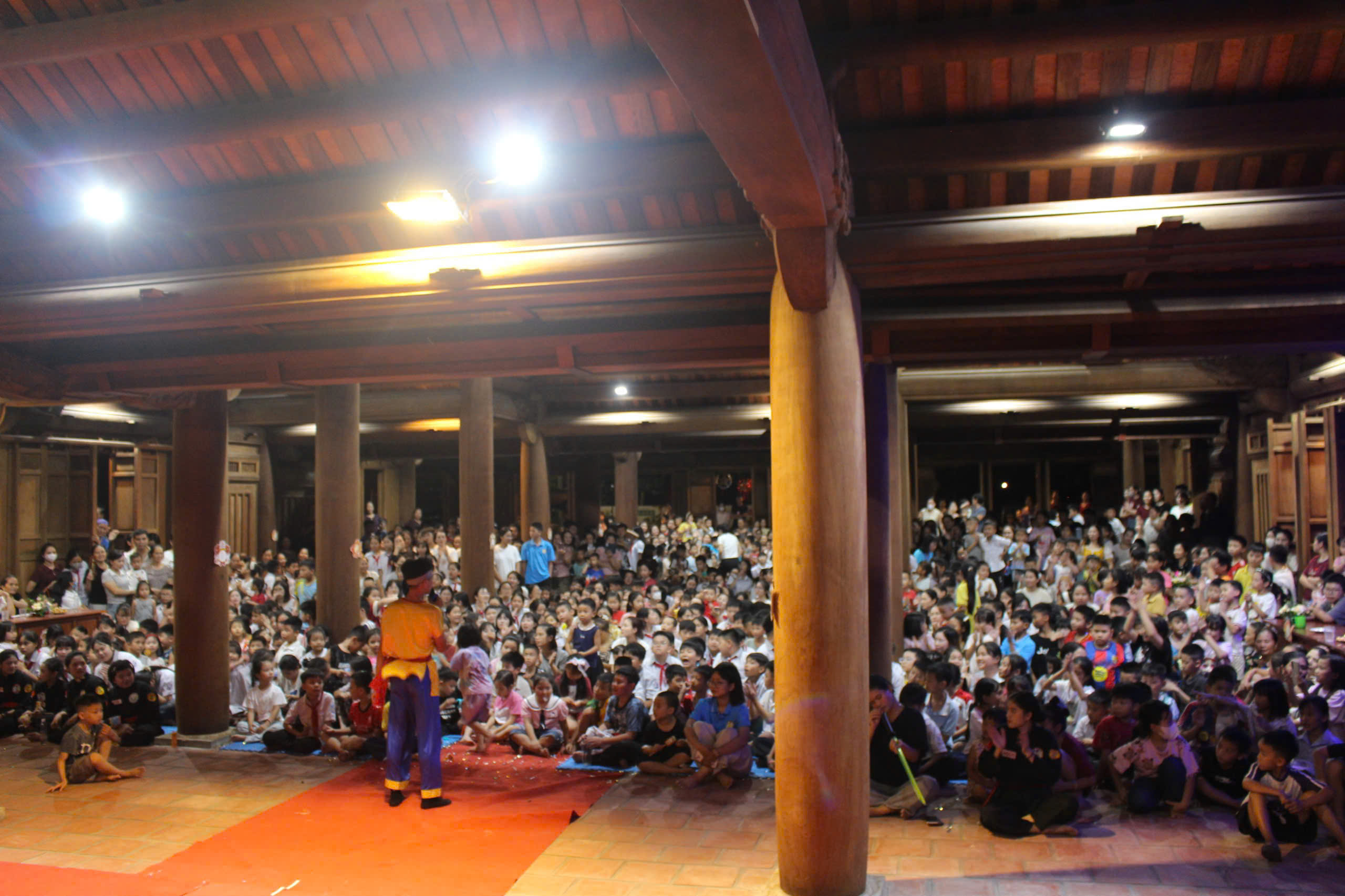 Đêm Rằm Yêu Thương